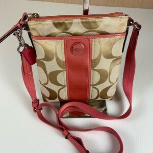 Coach Signature Swingpack Coral Pink Crossbody Spring Summer EUC